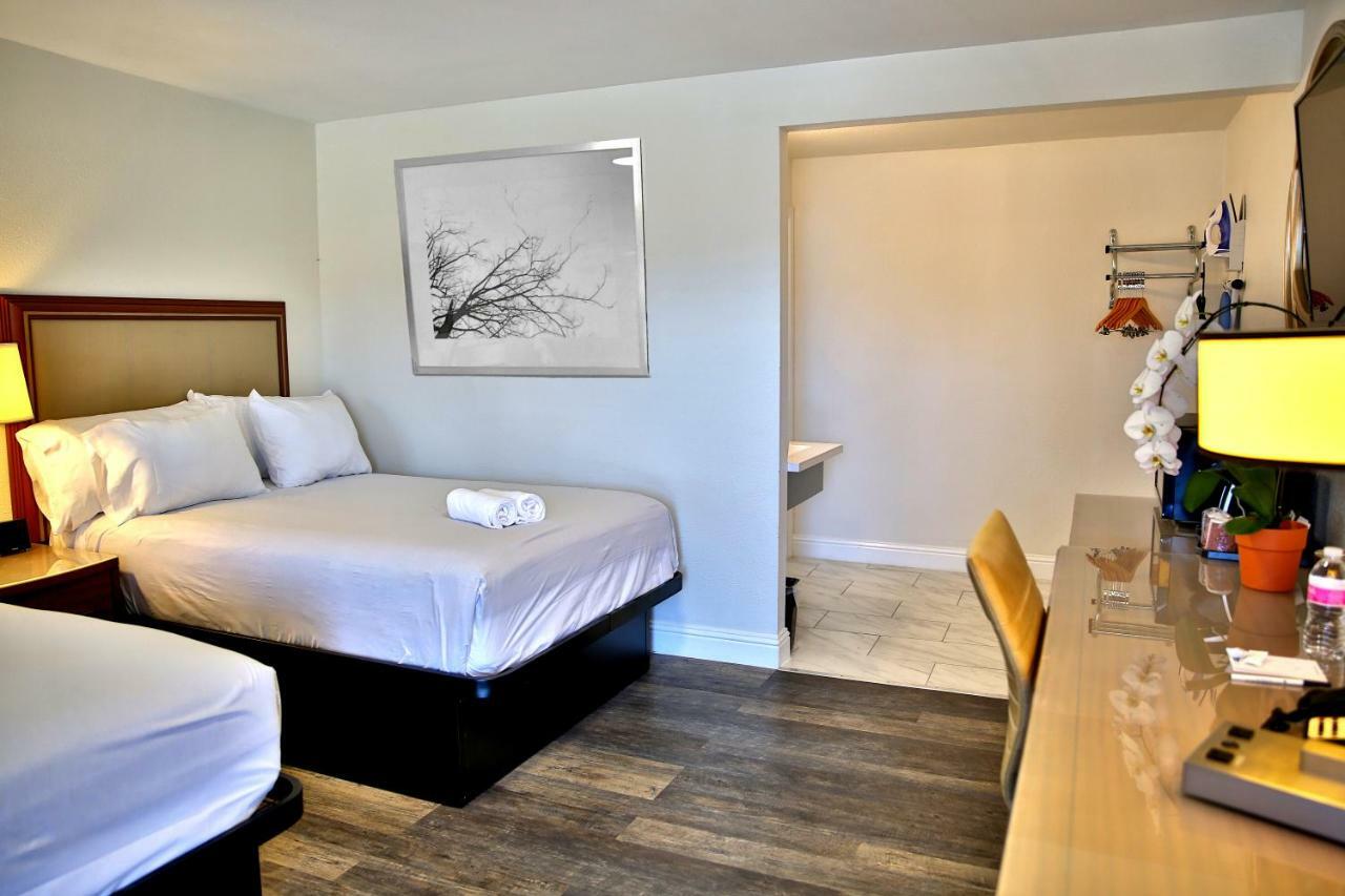 Travelodge By Wyndham Crescent City Exterior foto